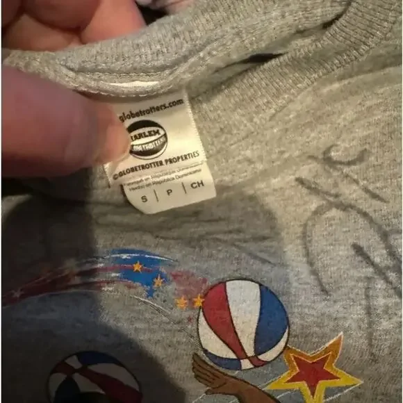 Harlem Globetrotters T Shirt 2016 Basketball World Tour Size S - Picture 9 of 9